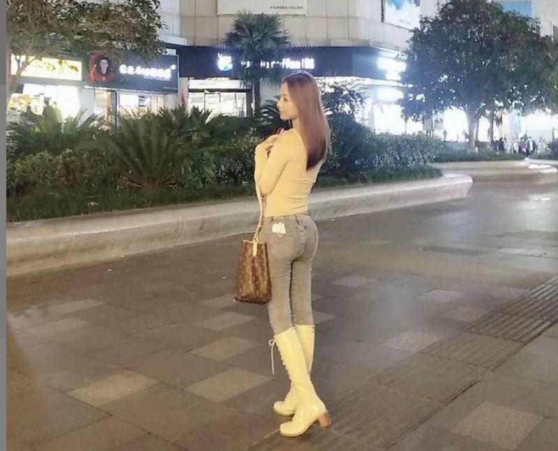 南京市楼凤小姐