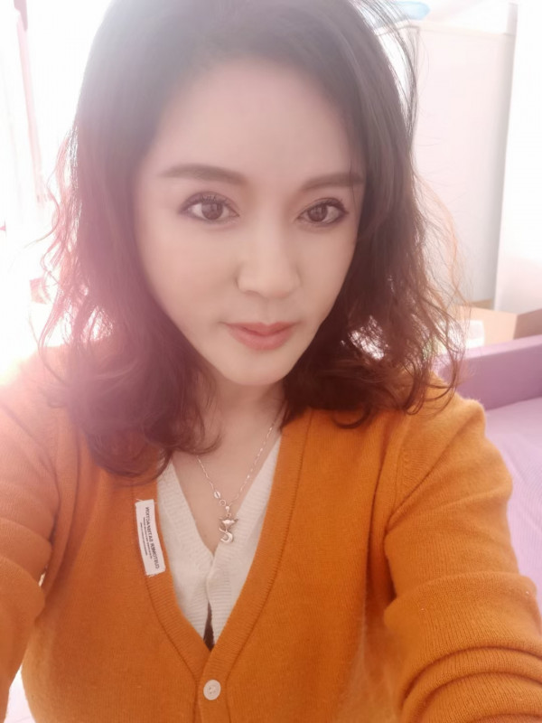 大连市楼凤小姐