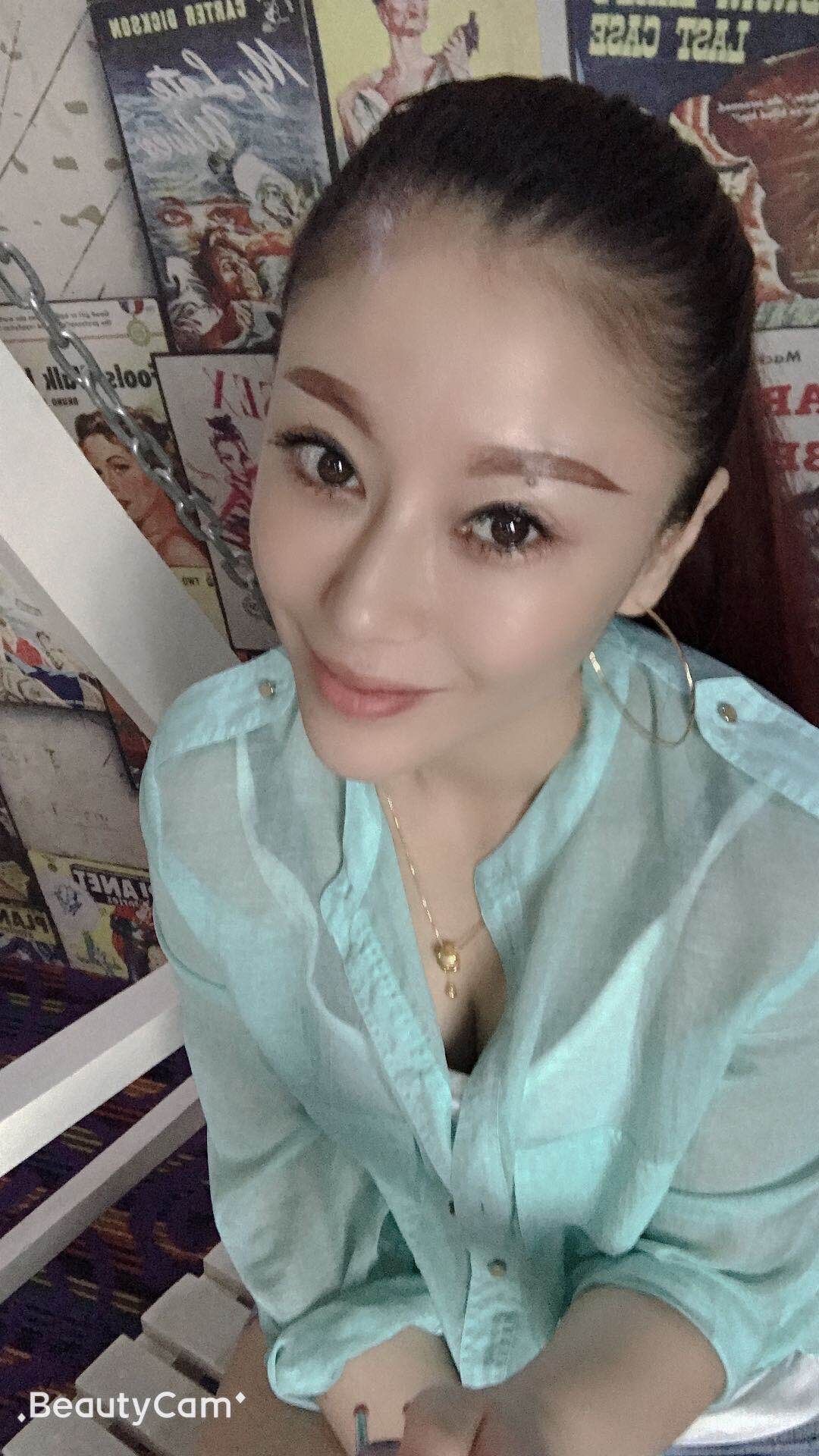 成都市楼凤小姐
