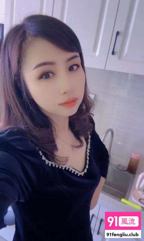 沙坪坝区楼凤小姐